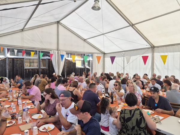 Fête du village : photo de couverture