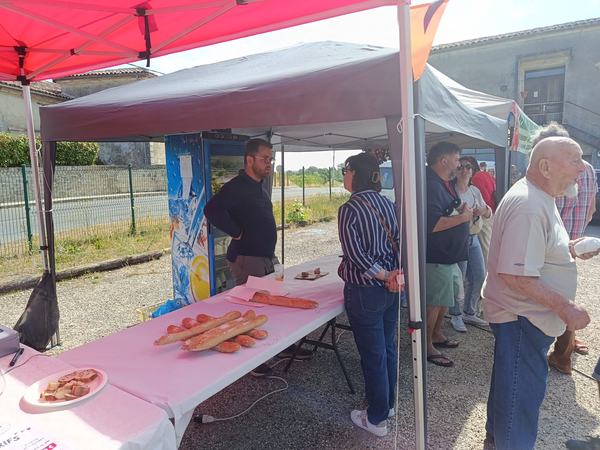 Marché des producteurs et vide-grenier baigneaudais : photo de couverture